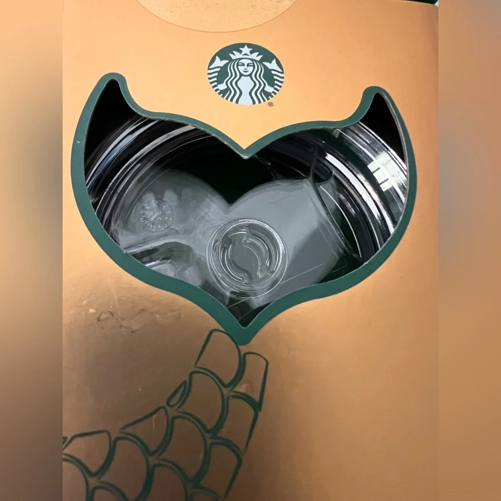 Starbucks Green Tumbler Gift Set 20oz New